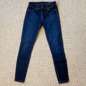 SOLD! BLANK NYC Skinny Jeans SprayOn 2/26
